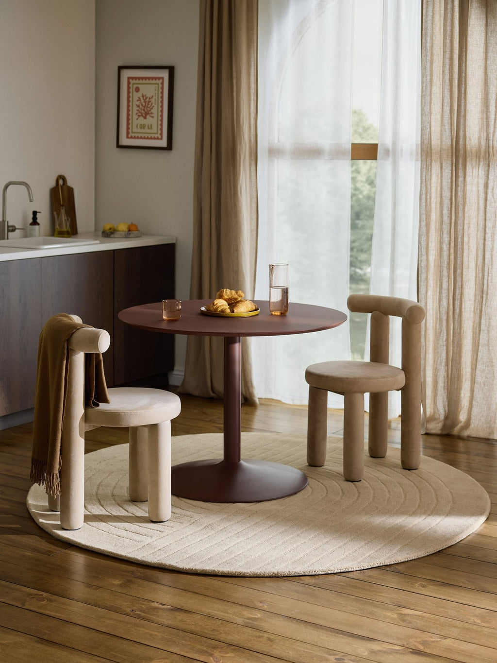 Ashley Round Hand-Tufted Wool Rug