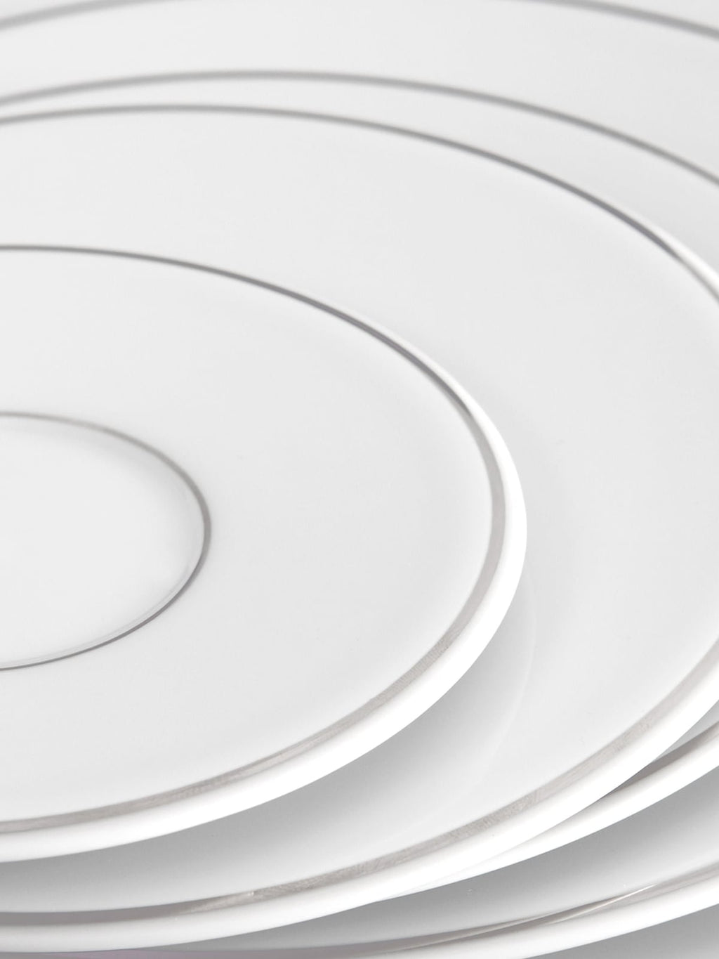 Beckwith Handmade Porcelain Tableware Set with Hand-Painted Platinum Rim, 2 People, Set of 14