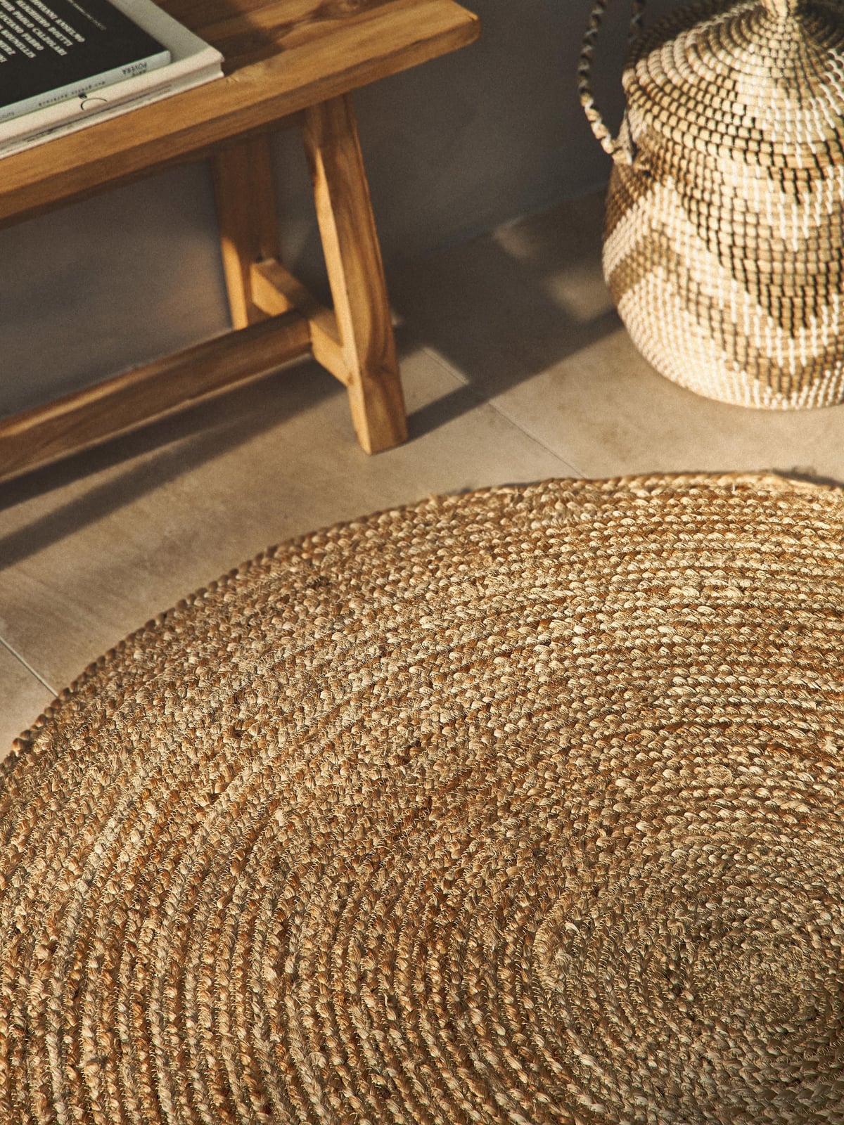 Carrick Round Handmade Jute Rug