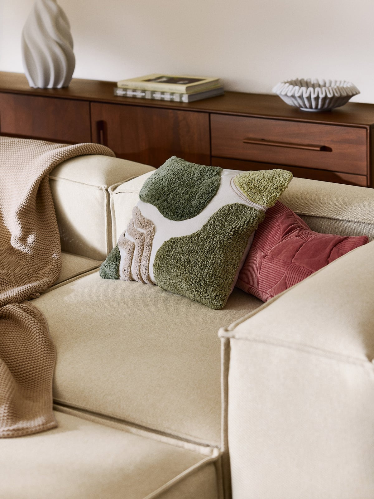 Cawdor Hand-Tufted Cushion Cover with Decorations