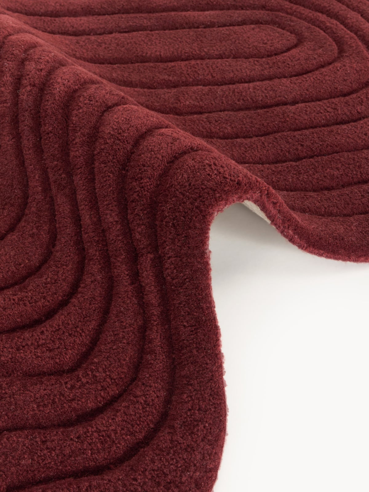 Elterwater Organic-Shaped Hand-Tufted Wool Rug