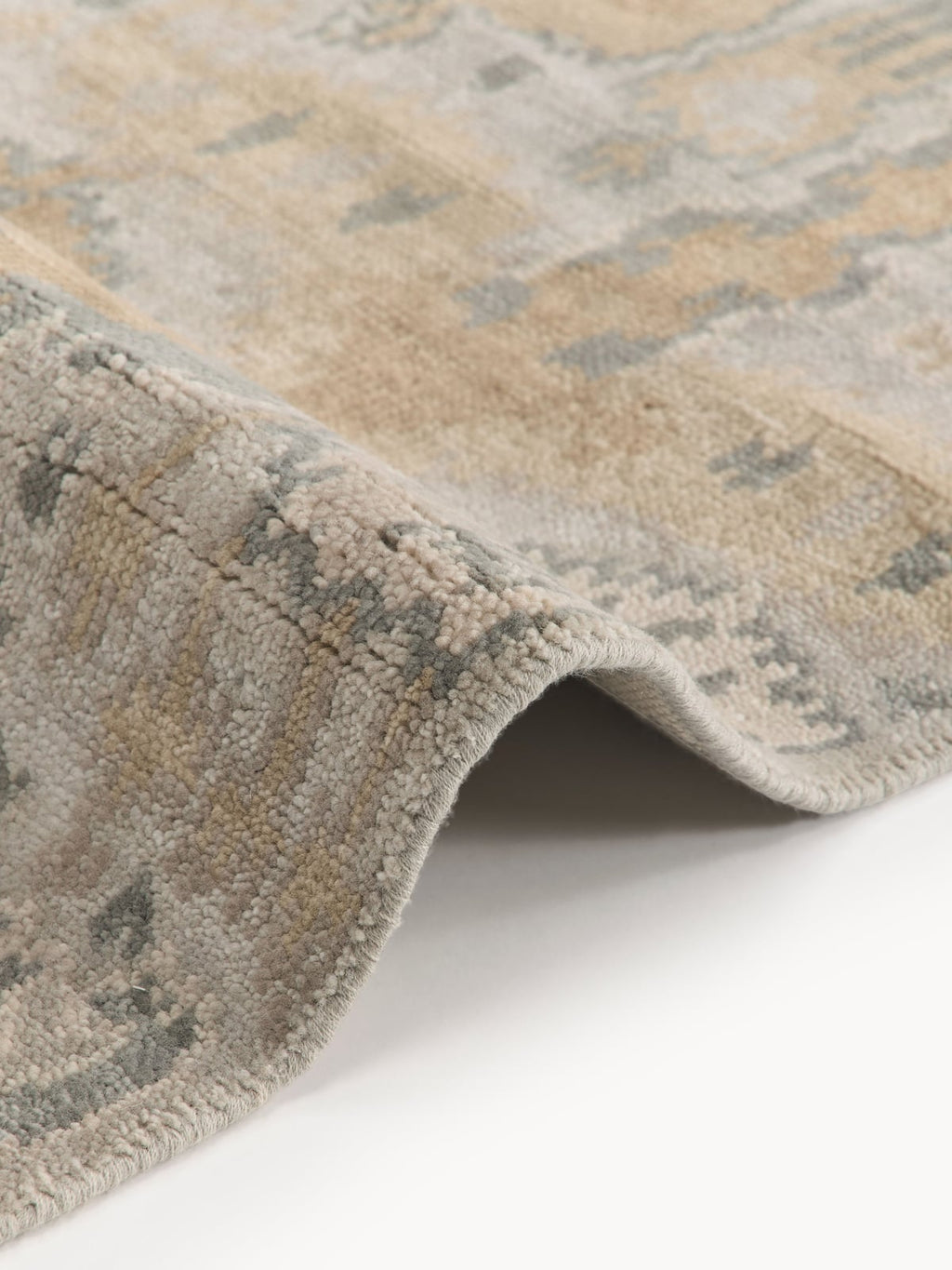 Gisburn Hand-Knotted Wool Rug Amun