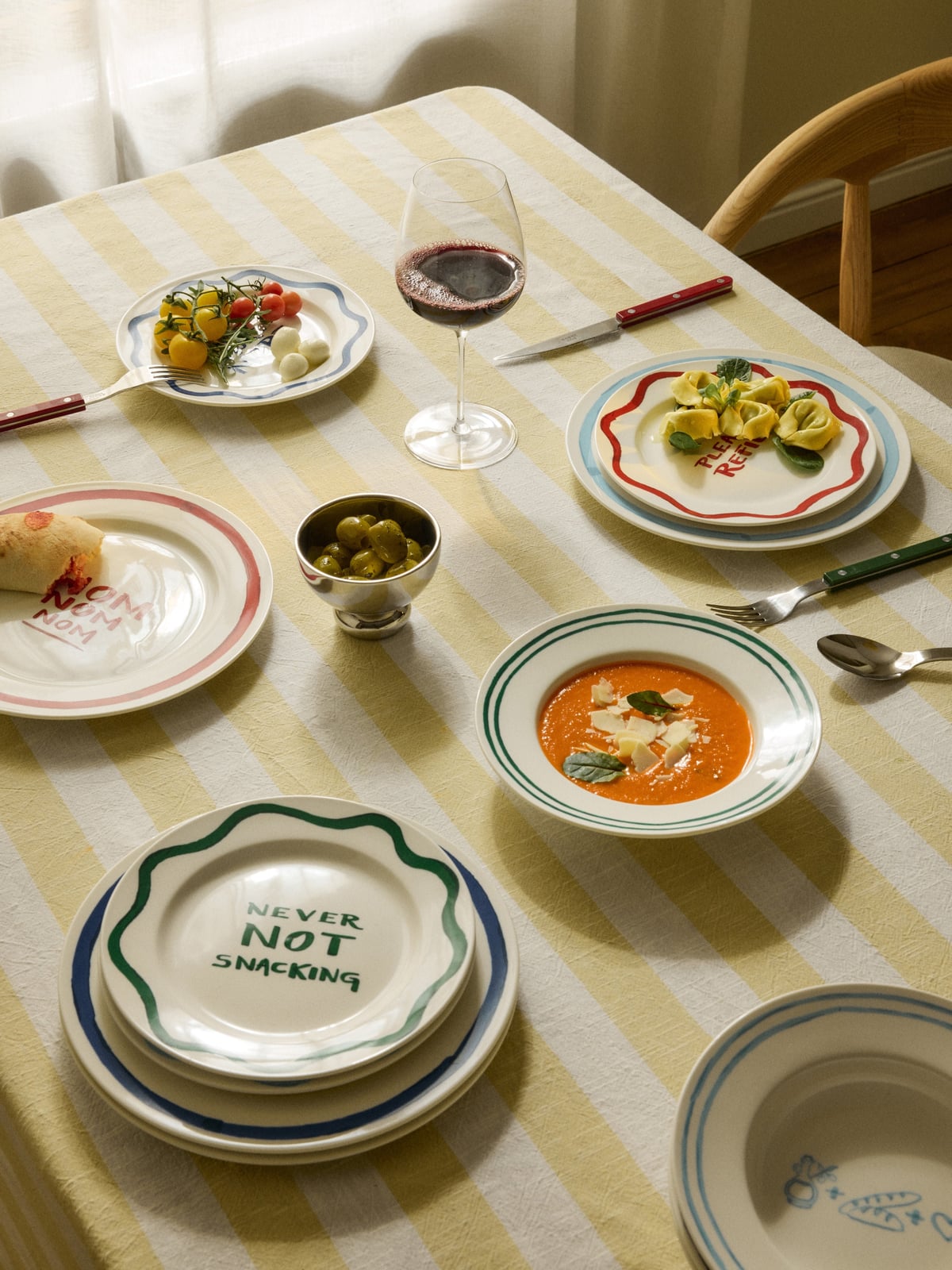 Haltwhistle Tableware Set Tutti with Decorative Motif, 4 people, Set of 12