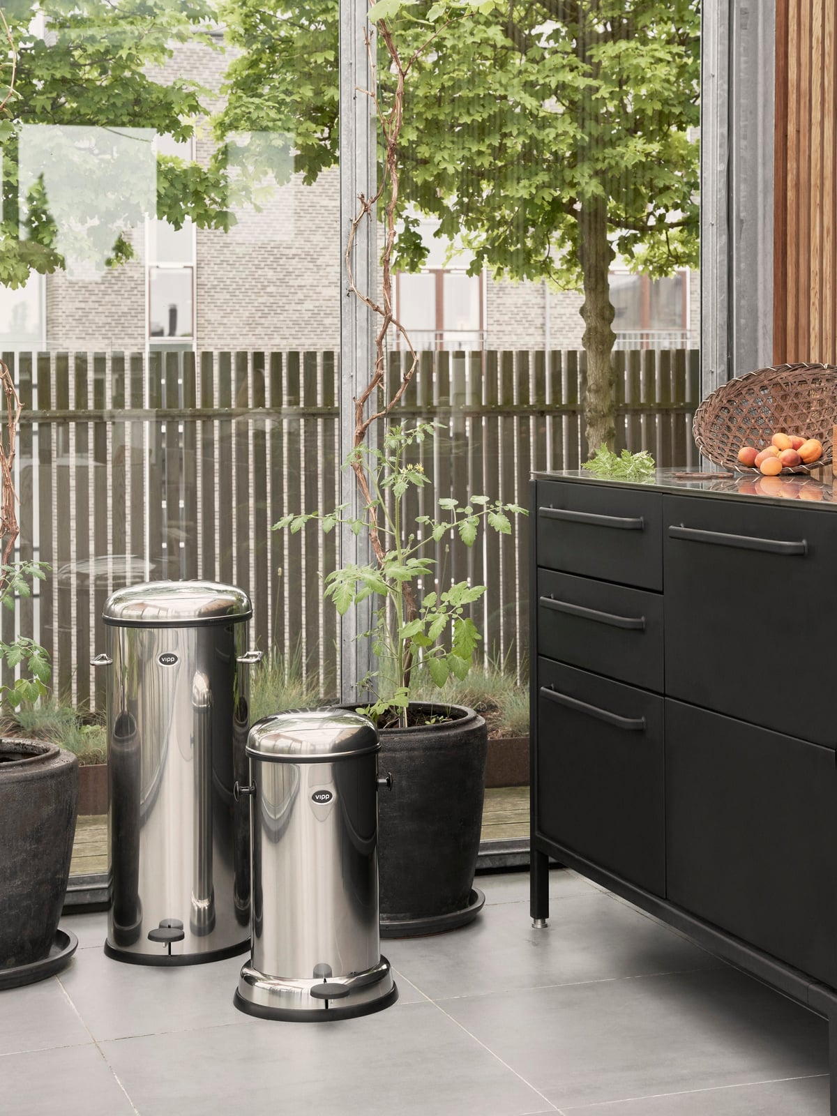 Hedley Vipp17 Waste Bin with Pedal Function