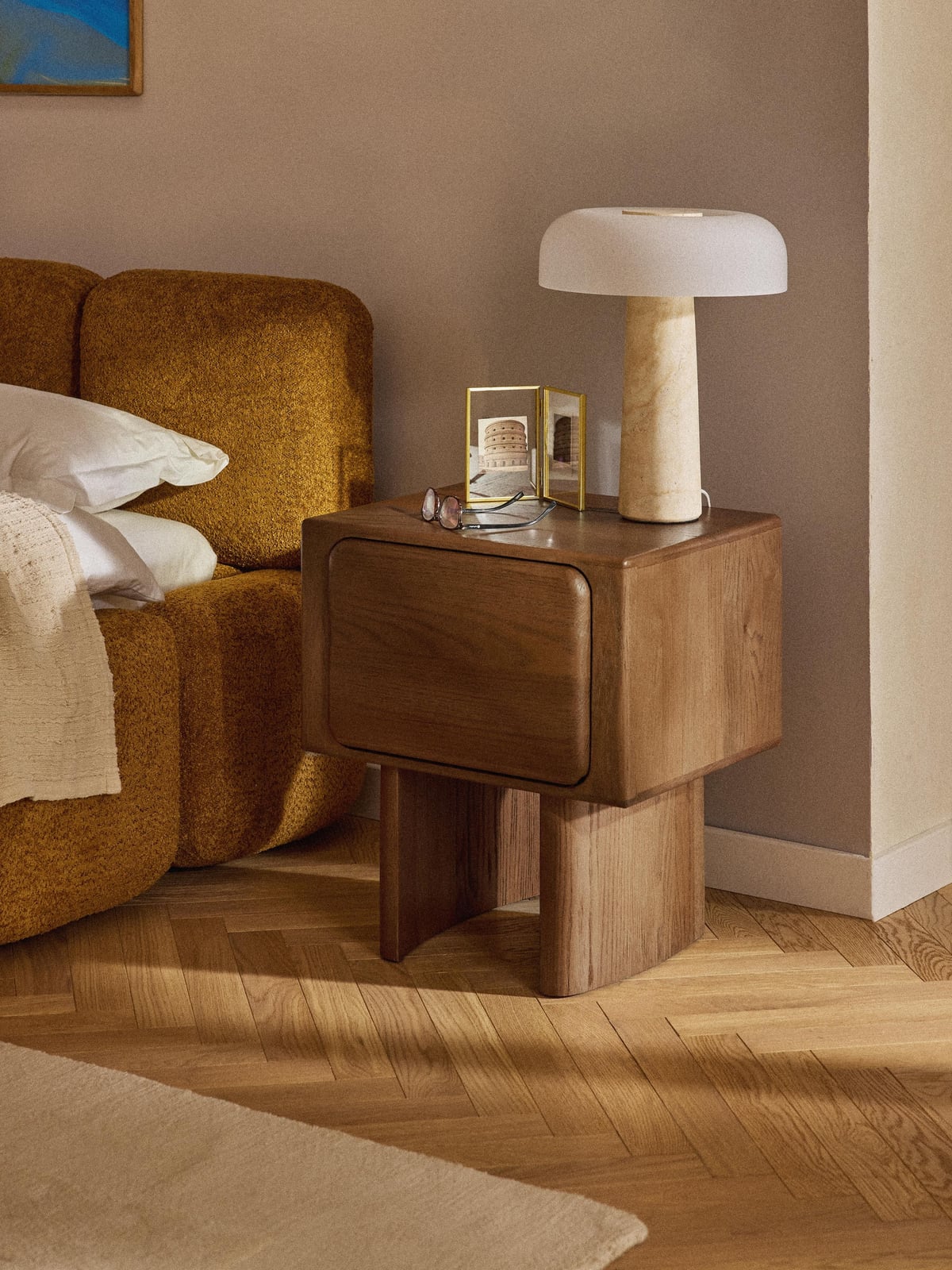 Hensall Oak Wood Bedside Table