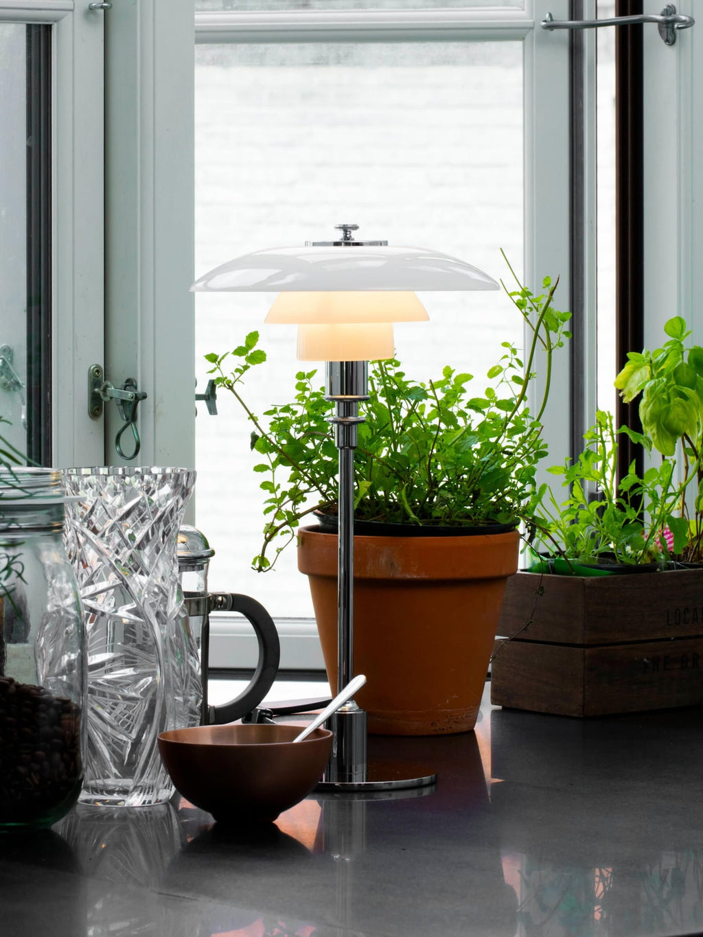Ilkley Small Mouth-Blown Table Lamp PH 2/1