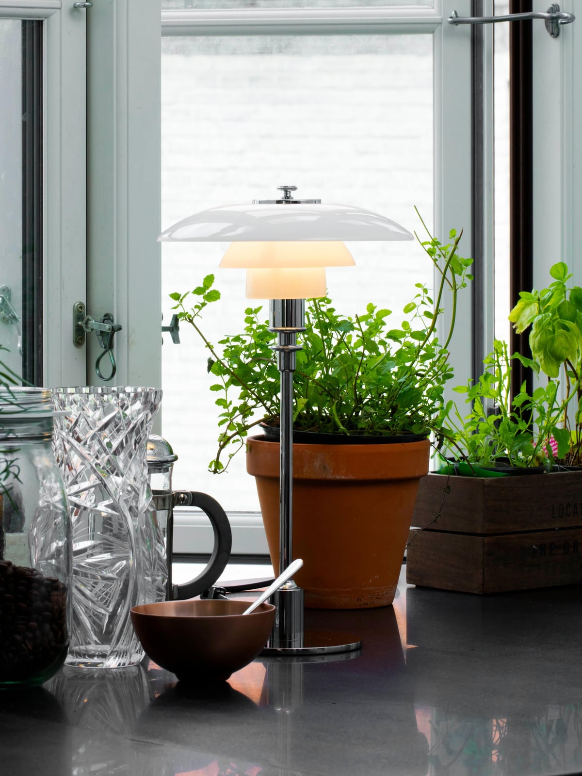Ilkley Small Mouth-Blown Table Lamp PH 2/1