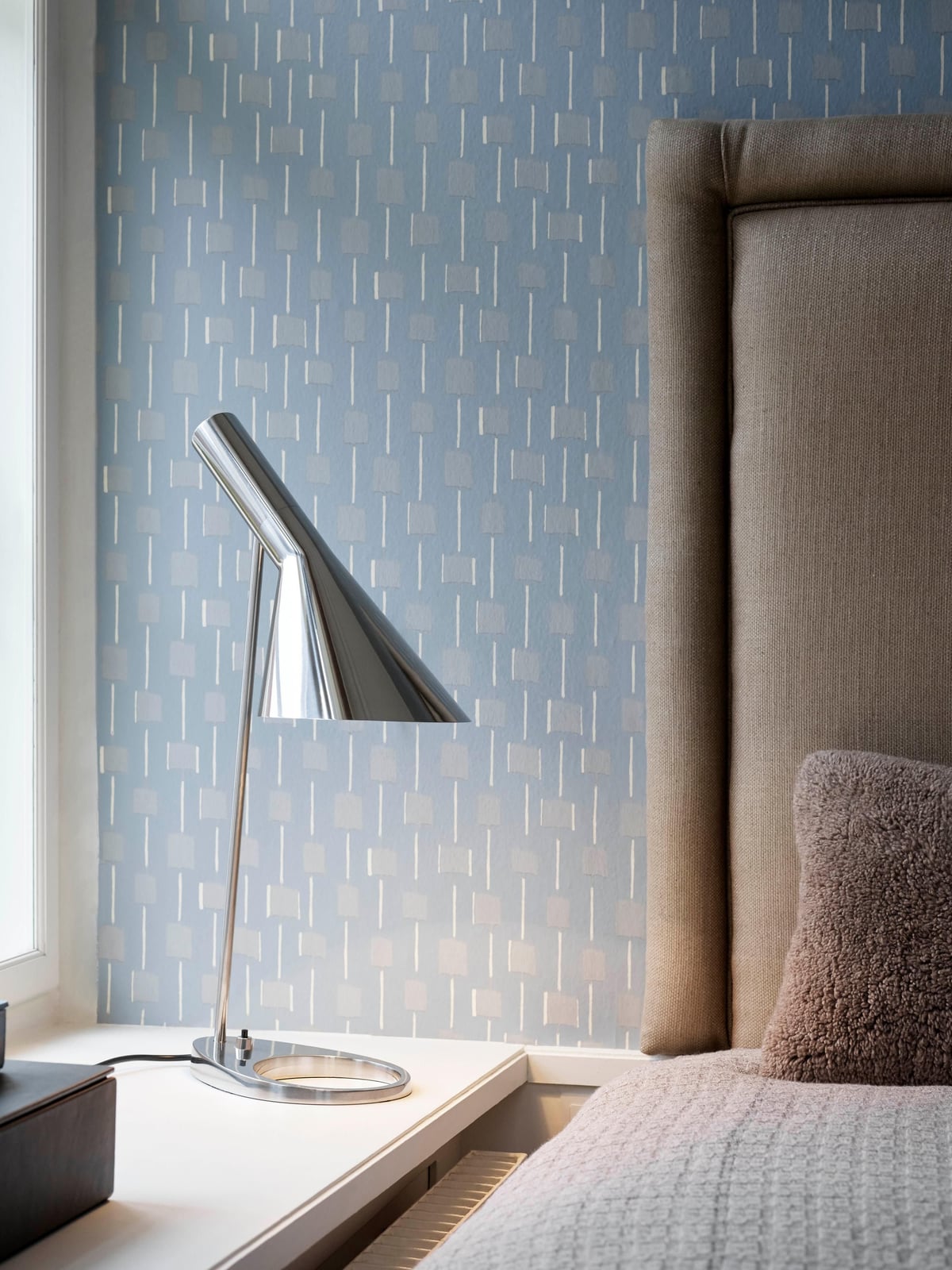 Jervaulx AJ Desk Lamp