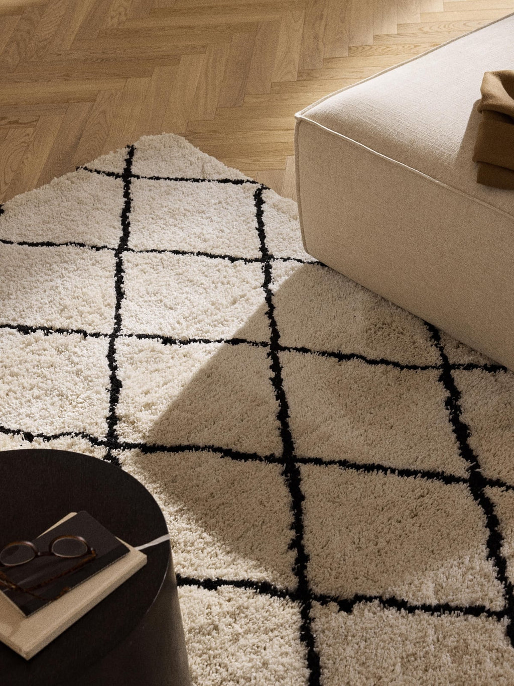 Kentmere Hand-Tufted Fluffy High-Pile Rug