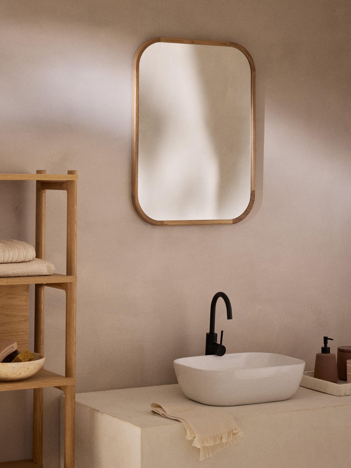 Kettleby Wall Mirror with Oak Wood Frame