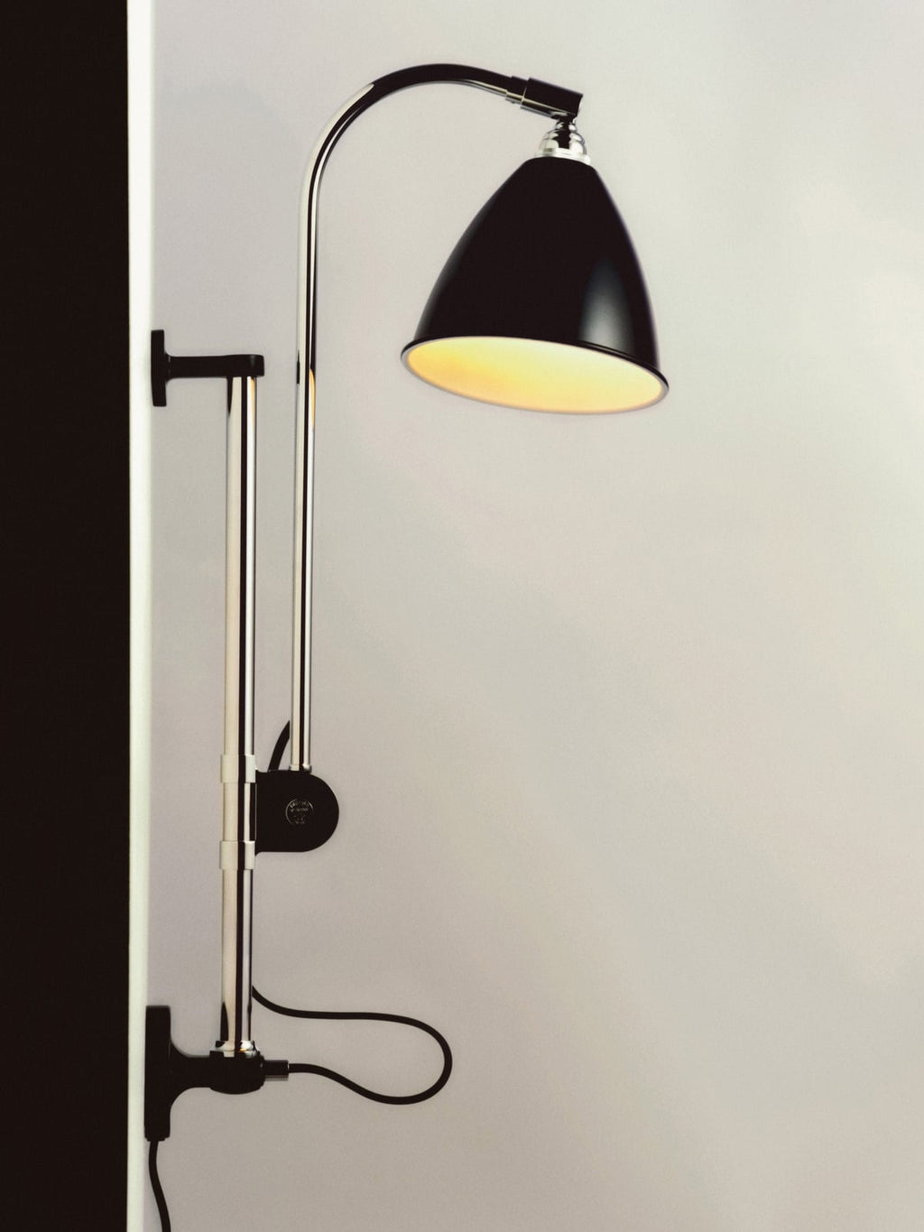Kexby BL5 Height-Adjustable Plug-in Wall Lamp