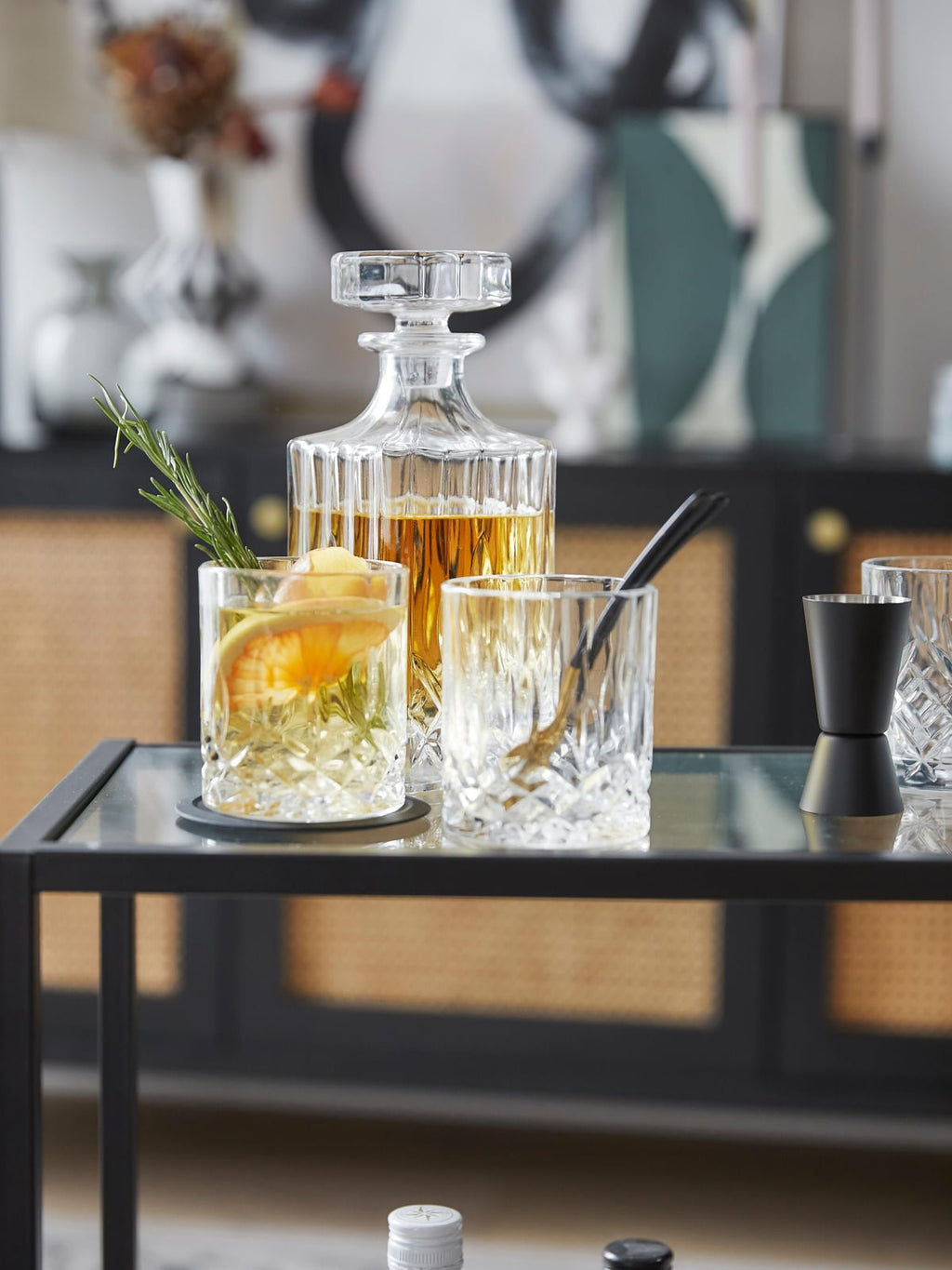 Marden Whisky Set with Embossed Pattern
