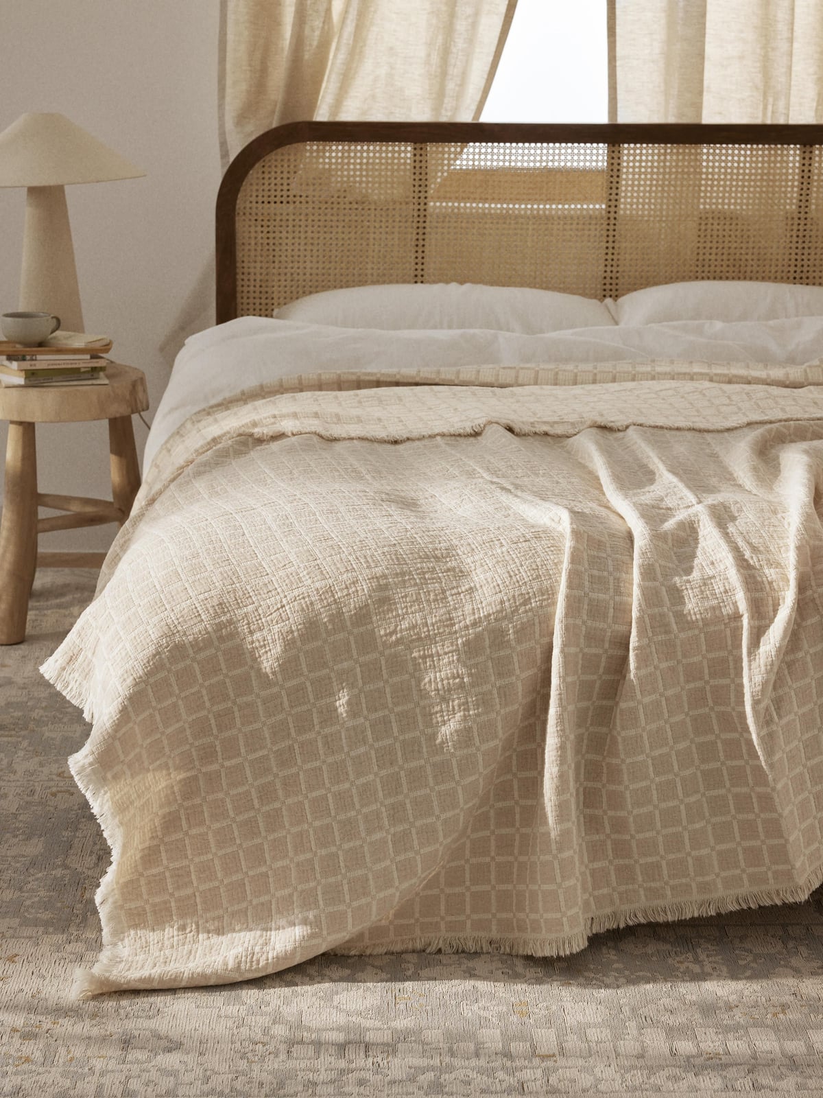 Naseby Washed Muslin Bedspread with Fringes