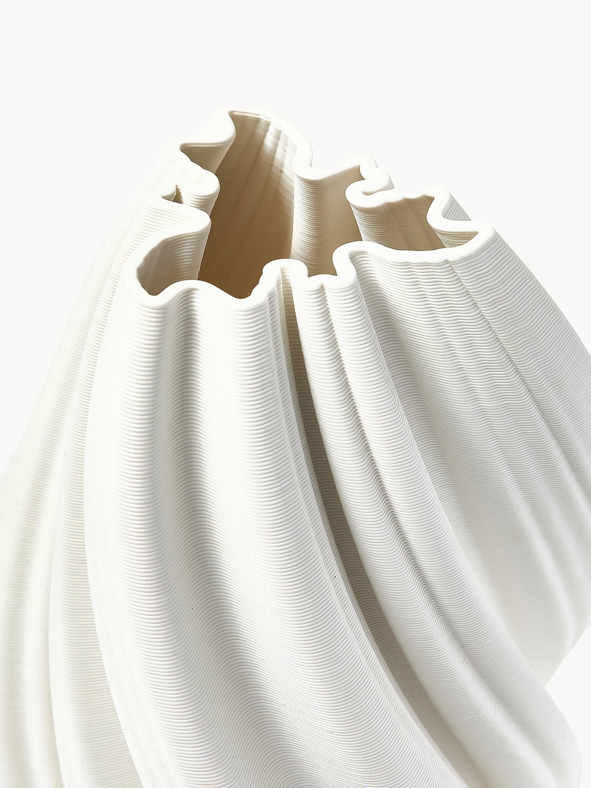 Newlyn 3D Printed Porcelain Vase, H 42 cm