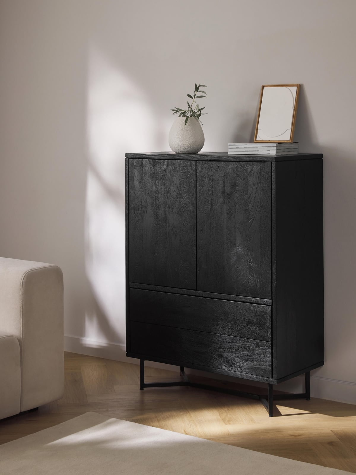 Nunthorpe Mango Wood Highboard