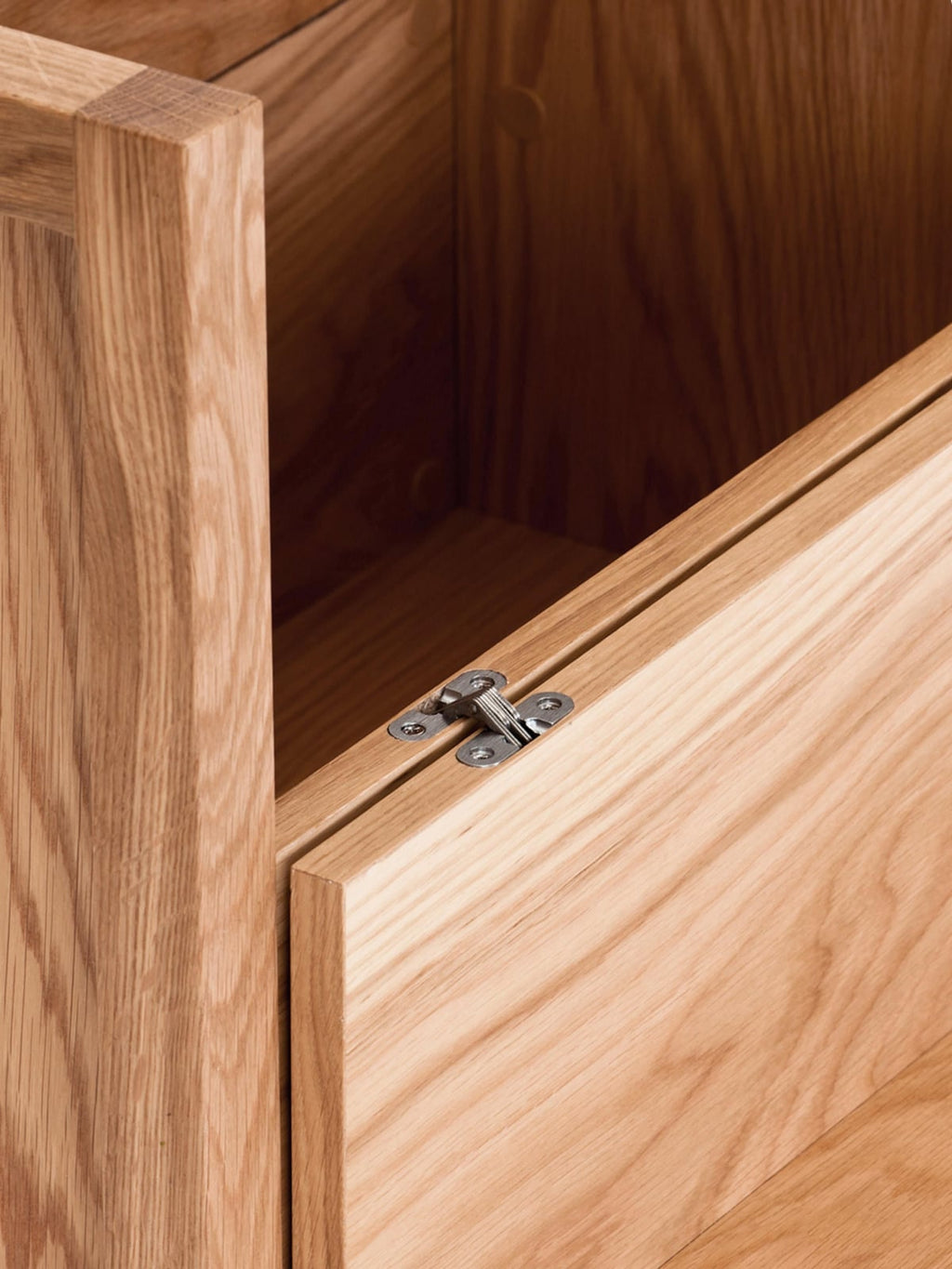 Oakhurst Oak Wood Mini Bar