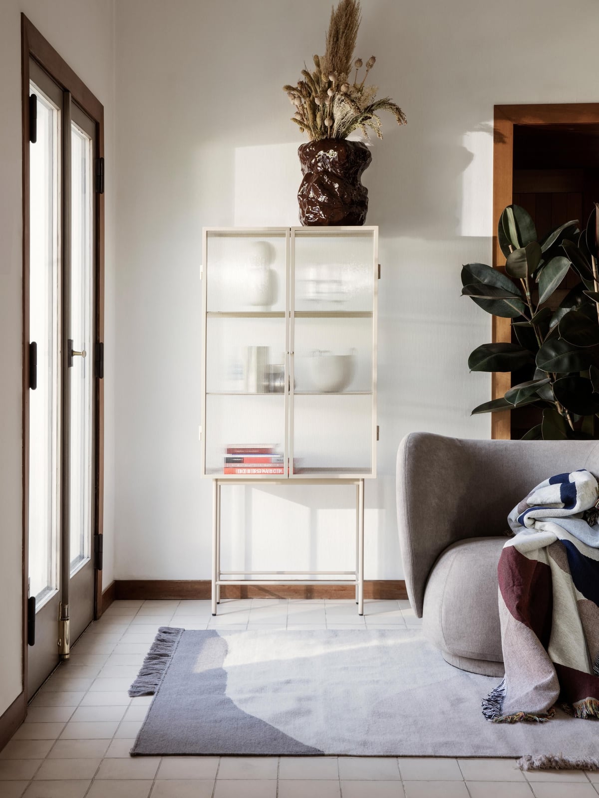 Pendle Display Cabinet with Glass Doors