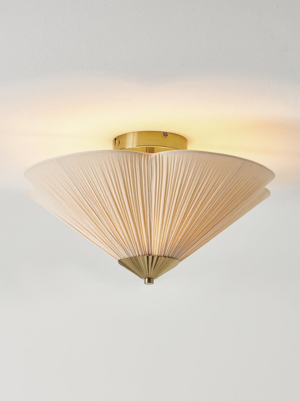 Skelwith Ceiling Lamp with Inverted Lampshade