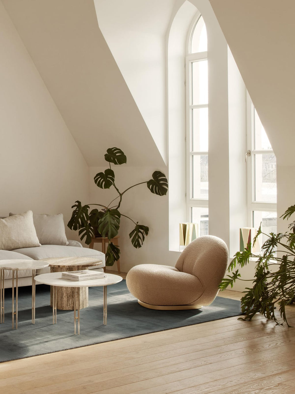 Thirlmere Round Marble Coffee Table, Ø 70 cm