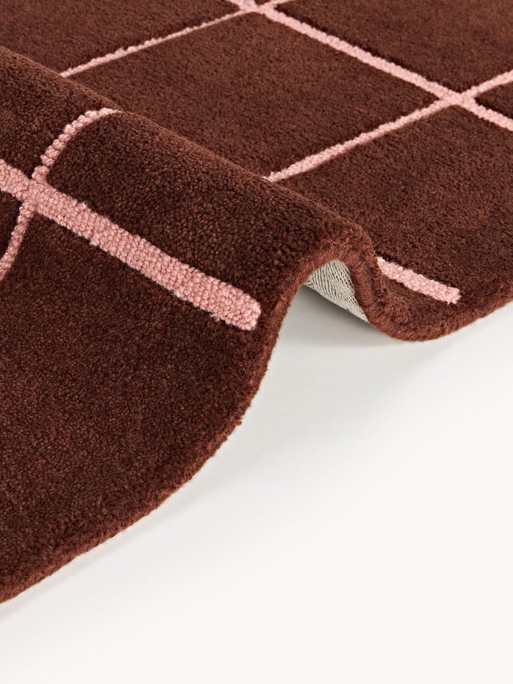Ulpha Hand-Tufted High-Low Wool Rug
