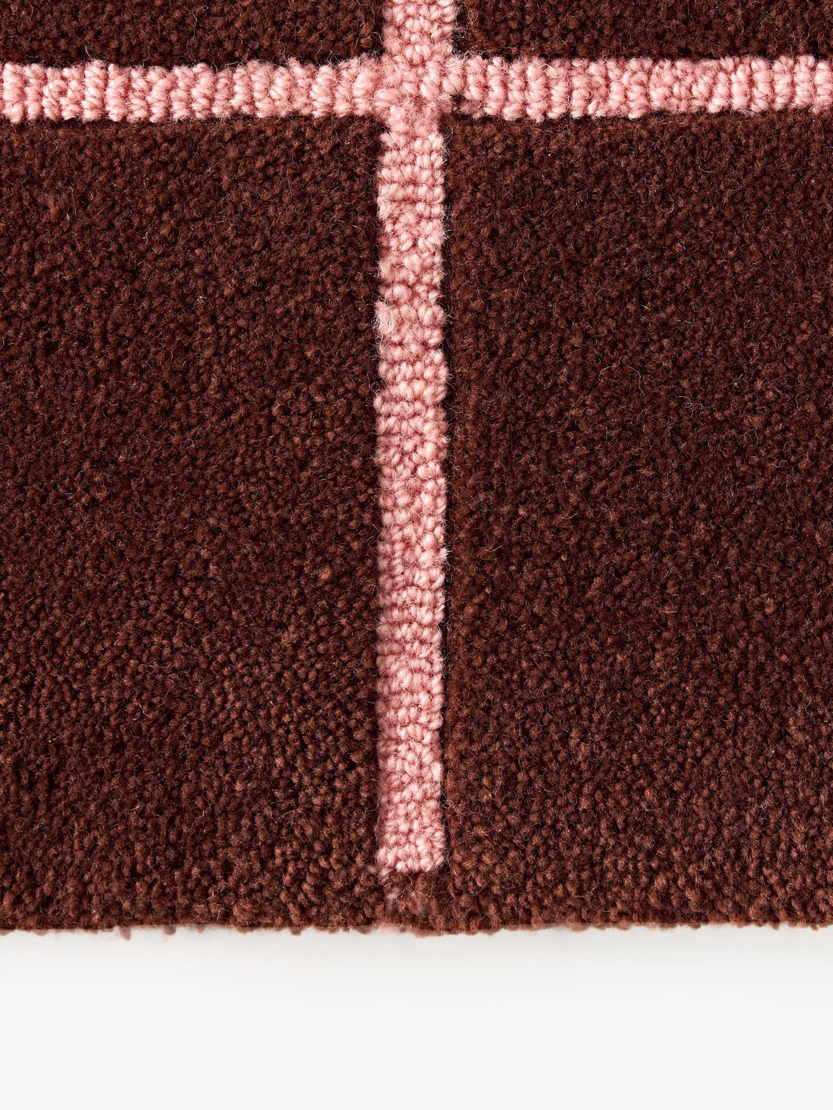 Ulpha Hand-Tufted High-Low Wool Rug