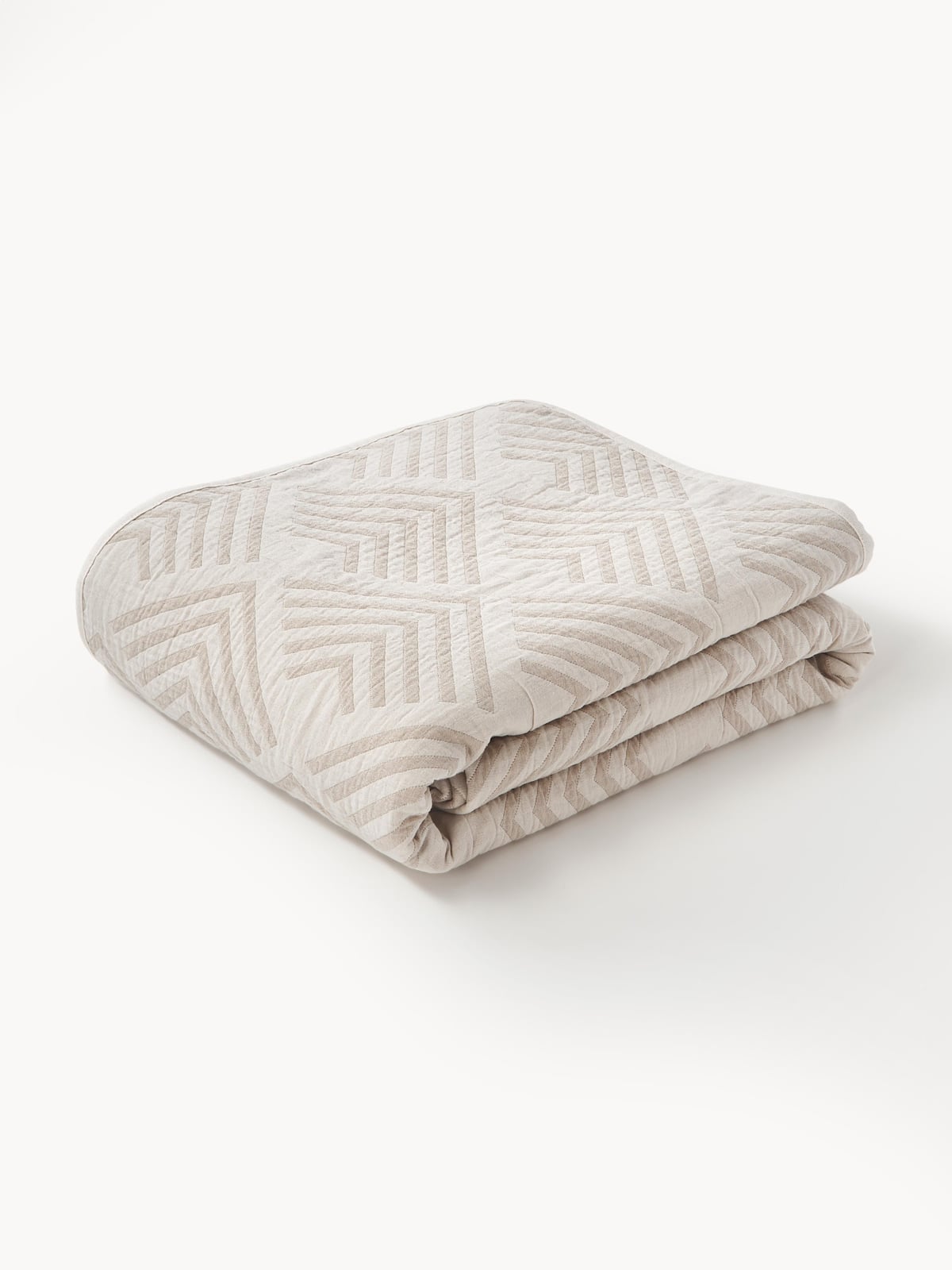 Uplyme Jacquard Bedspread with Graphic Pattern