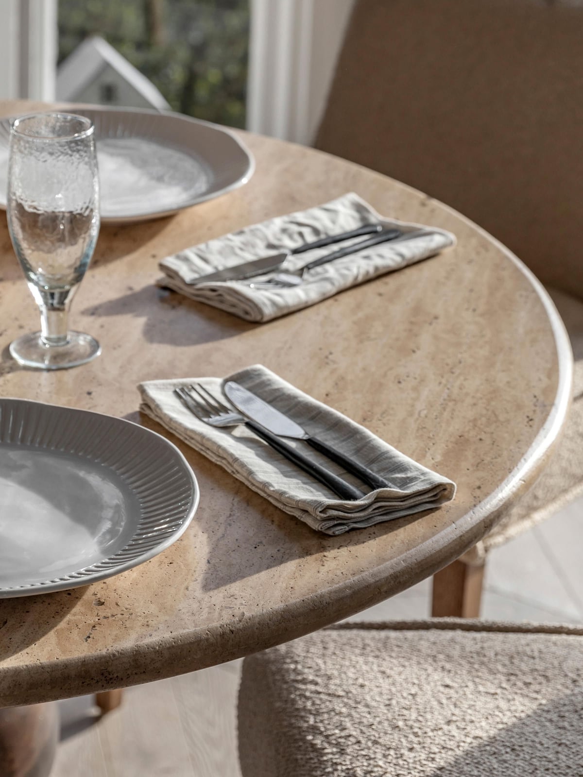Yanwath Round Dining Table with Travertine Table Top, Ø 110 cm